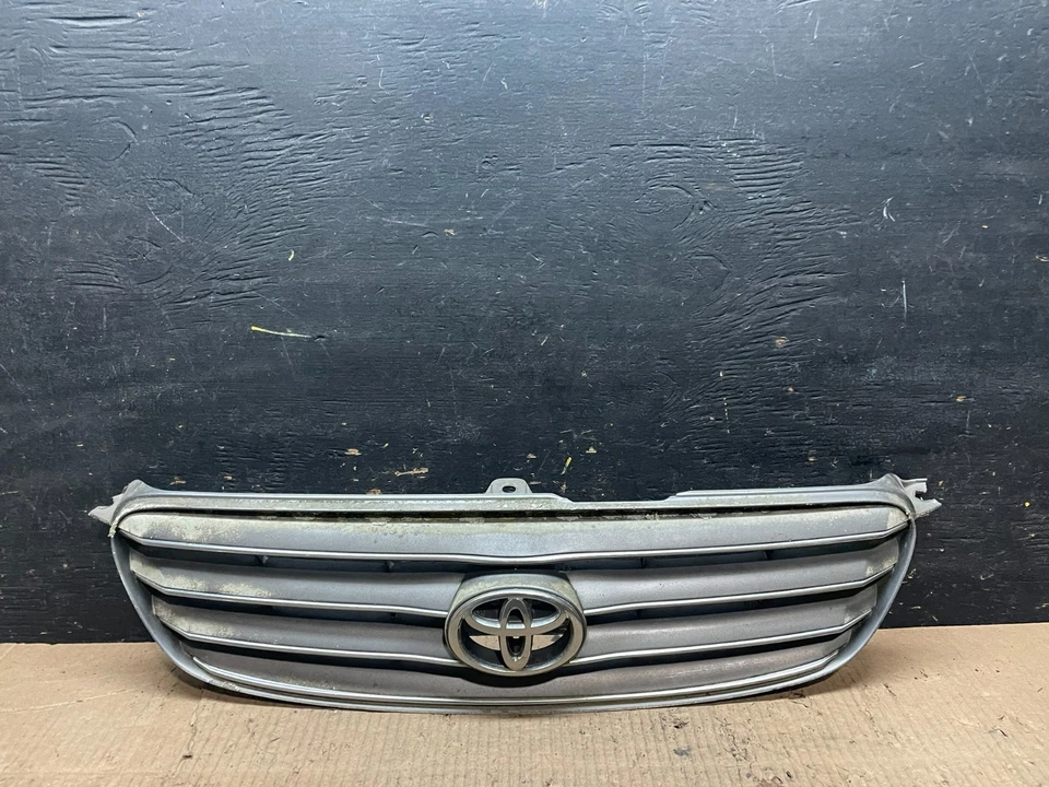 Parrilla superior delantera Toyota Corolla 2003 a 2004 OEM U6096 DG Foto 1 de 4