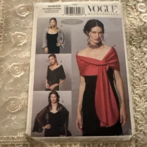 Vogue Accessoires Muster V0653 Misses' Abendtücher 4 Designs ungeschnitten FF - Bild 1 von 4