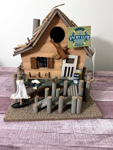 Casa de Pájaros Club Náutico de Madera - Estilo Miniatura Decorativa - ¡Detalles Increíbles! - Imagen 1 de 8