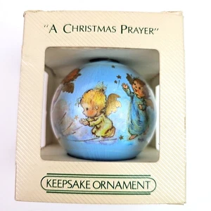1984 Hallmark Andenken Ornament A Christmas Prayer Baby Engel Satin Ball blau - Bild 1 von 8