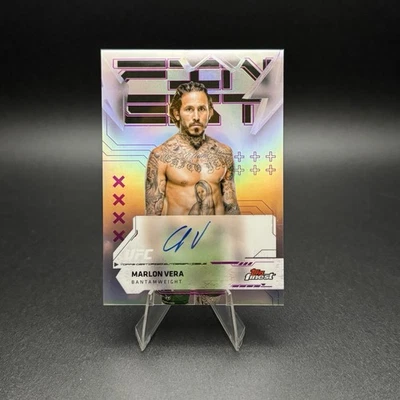2025 Topps Finest UFC Marlon Vera Finest Auto Refractor #FA-MV Foto 1 de 2