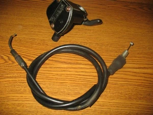 2002 YFM250 THROTTLE ASSEBLY WITH CABLE YAMAHA BEAR TRACKER 250 4KB-26250-11-00 - Picture 1 of 4