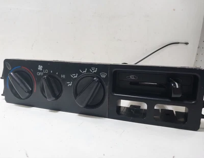Interruptor de climatización de tablero Toyota Camry 1992-1996 OEM Foto 1 de 4