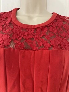 Vestido de señora talla 12 rojo con encaje usado GC - Imagen 1 de 4