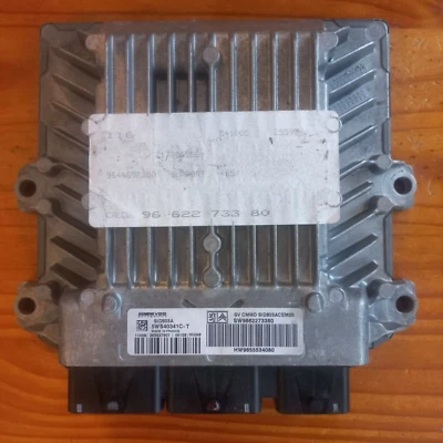 CALCULATEUR  C4  2.0 HDI -DÉCODÉ-SIEMENS SID803A  5WS40341C-T / HW 9655534080 - Image 1 of 2