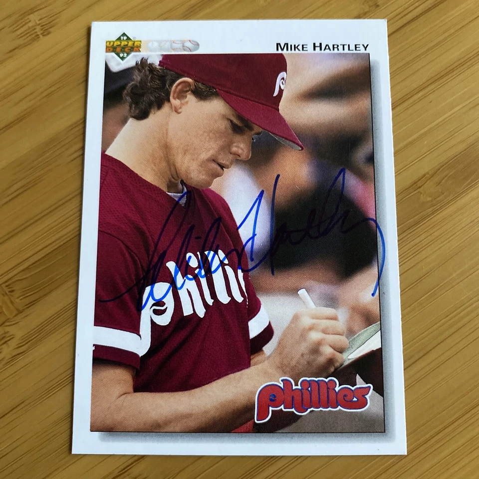 MIke Hartley #613 signed autographed 1992 Upper Deck Baseball Card Phillies - Image 1 of 1