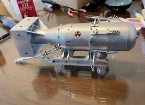 1/12 World War II US Little Boy Nuclear Bomb Atomic Bomb Metal Assembly Model 