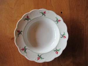 Dansk Japan ROSEBUD Rand Suppe Pasta Schüssel 9" überbacken 1 ea 4 verfügbar - Bild 1 von 4