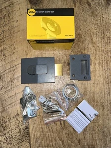 Yale 82 Deadbolt Nightlatch 60mm DMG Satin Chrome Cyl. 2 Keys 630082001729 - Picture 1 of 13