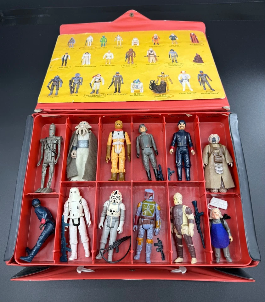 24 фигурки, оружие и оригинальный чехол Star Wars The Empire Strikes Back - Изображение 1 из 4