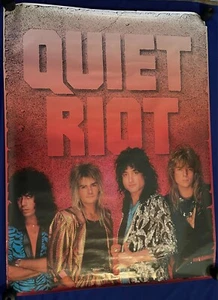 Póster promocional Quiet Riot QRIII QR3 1986 GIGANTE de colección sin usar 36x48 pulgadas - Imagen 1 de 2