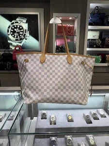 Louis Vuitton Neverfull GM Damier Azur Rose Ballerine Interior - Picture 1 of 10