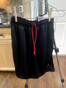 Boys Jordan Black Nike Shorts XL New with Tags Smoke and Pet Free - Picture 1 of 3