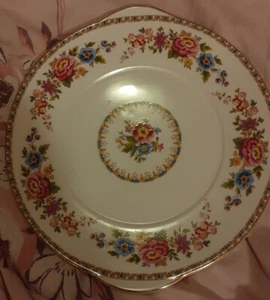 Royal Grafton Cake Plate Bone China Malvern pattern VGC - Picture 1 of 5