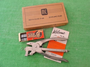 VINTAGE NEVA-CLOG #S-100 STAPLING PLIER ORIGINAL BOX WITH STAPLES AND INFO USA - Picture 1 of 5
