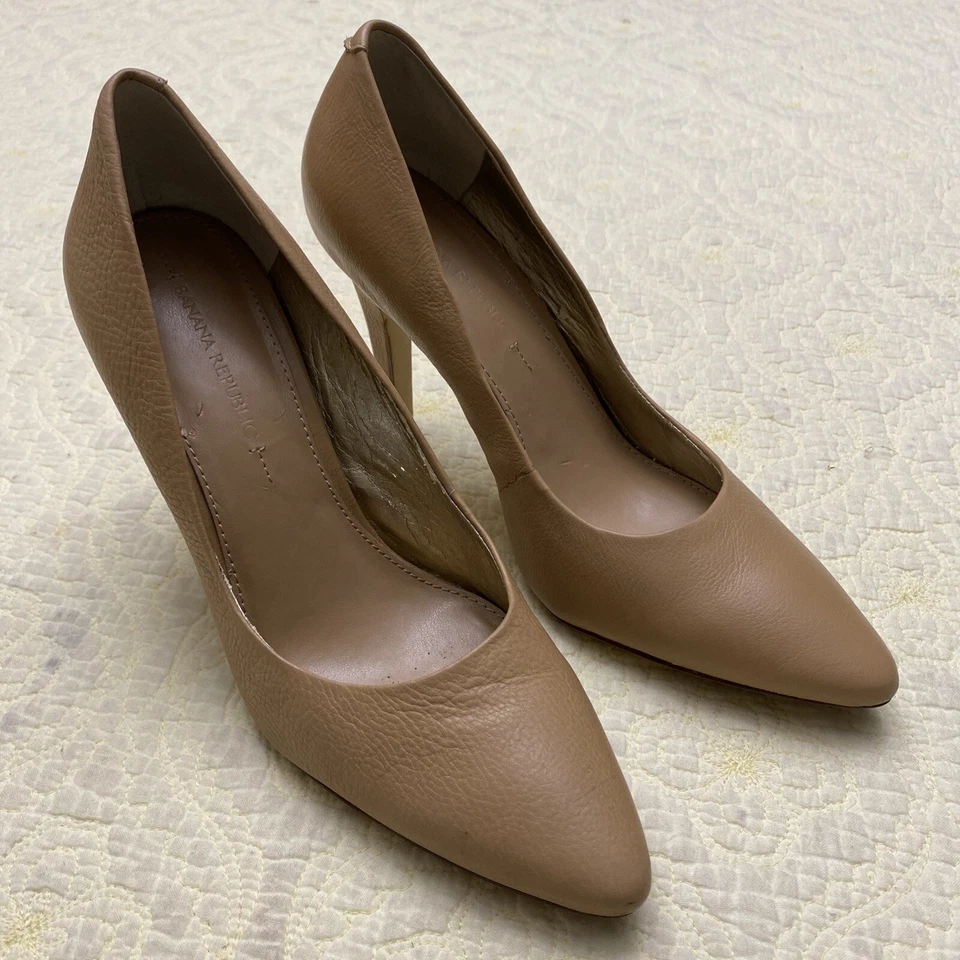 Zapatos de salón para mujer Banana Republic Madison de cuero tostado talla 8-1/2M Foto 1 de 4