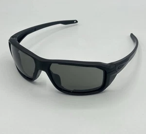 Occhiali da sole Oakley HNBL montatura nero opaco lenti grigie 65-10-142 (autentici) - Foto 1 di 9