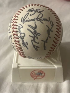 Firmas estampadas de béisbol del equipo de los Yankees de Nueva York de finales de los 90 Jeter Rivera - Imagen 1 de 8