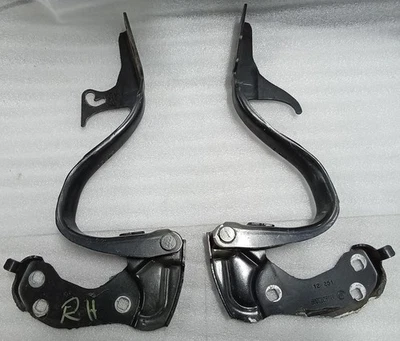 2012-2019 Fiat 500 Front Hood Hinges Black LH RH 68070291AB 68070290AB - Image 1 of 4