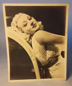 1950's VINTAGE ORIGINAL BETTY GRABLE SIGNED GLAMOUR PHOTO ! - Picture 1 of 4
