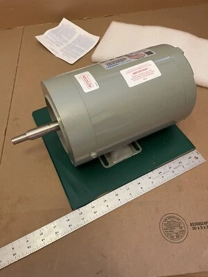 Leeson General Purpose Farm Duty Motor 1/2 HP 1 Phase PN: 113939.00 - Image 1 of 4