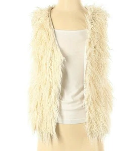 Romeo & Juliet Couture Ivory Faux Fur Vest - Picture 1 of 2