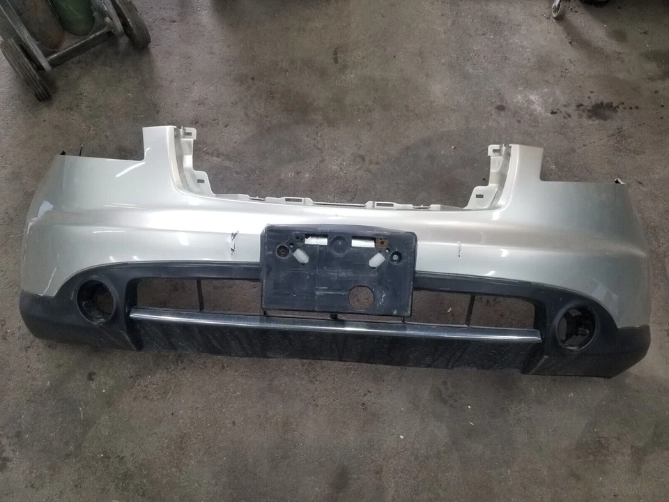 Infiniti FX35 2007 **solo camioneta local** cubierta del parachoques delantero Foto 1 de 4