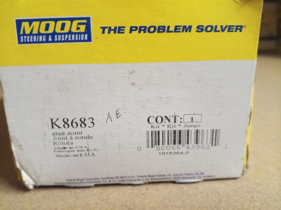 Rótula inferior delantera Moog K8683 para Ford Contour 1995-2000, 99-02 Cougar Foto 1 de 1