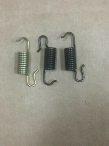 NEW Genuine D4ZZ13031A - SPRING - Ford  - Picture 1 of 2