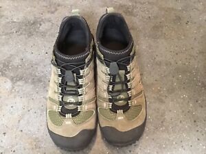 Merrell Chameleon 7 Stretch Tactical Hiking Outdoor Shoes Sneakers Mens Size 9.5