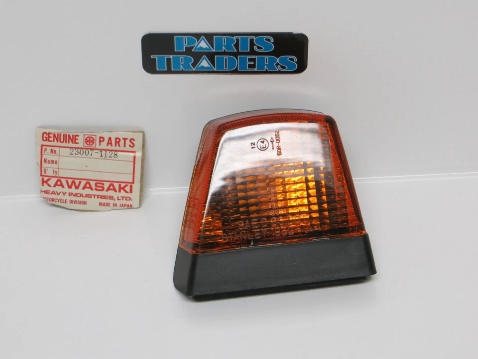 Lente señal de giro derecha Kawasaki ZX 1000 ZX1000 ZX-10 Ninja 1986 1987 NOS Foto 1 de 1
