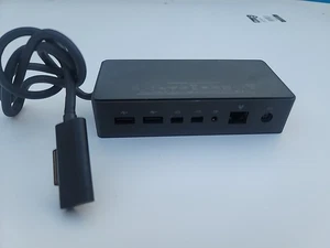 Microsoft 1661 Surface Pro 3, 4, 5, 6, 7, 8, 9 Docking Station senza adattatore CA - Foto 1 di 5