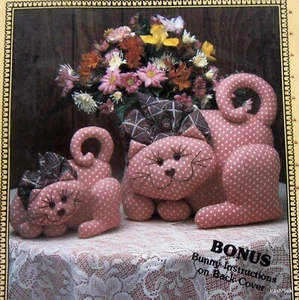 Vintage 80er Jahre Stofftier Kätzchen Katze Tier Kissen Great Catsby & Bunny Friend 6 Zoll & 10 Zoll - Bild 1 von 3
