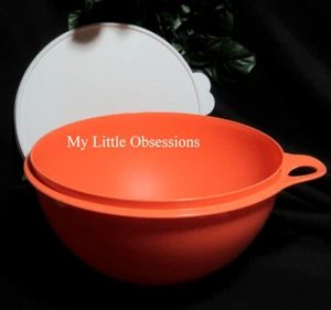 Tupperware New Thatsa Large Mixing ~ Serving Bowl Orange With White Seal 32 Cup - Picture 1 of 2