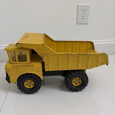 Vintage 1960's Mighty TONKA Black Label YELLOW DUMP TRUCK No.2900,  - image 1 of 4