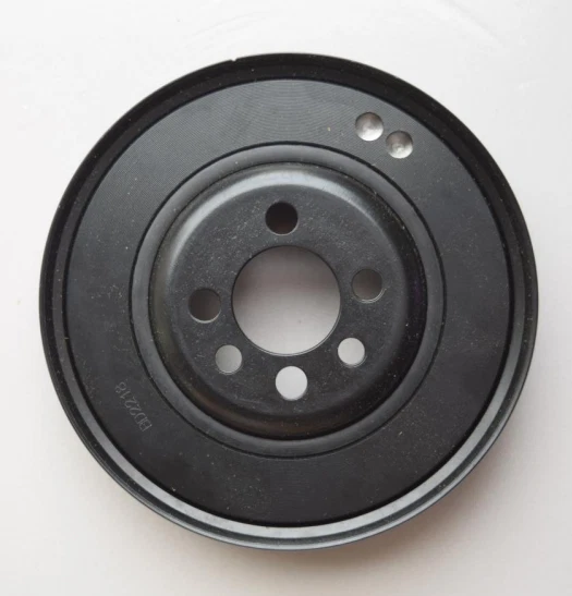 Polea del cigüeñal 06A105243E 06B105243F para VW Audi A4 Volkswagen Golf TT Foto 1 de 3