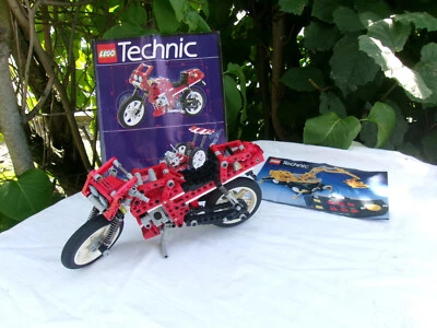 Lot Lego Technic 8422 Moto Circuit Shock Racer - Photo 1/4