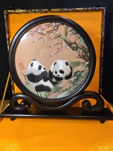 Caja Base Madera Bordada Sichuan Seda Doble Cara Flor de Cerezo Panda Chino De Colección - Imagen 1 de 8