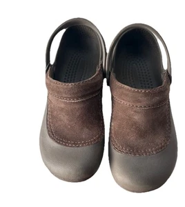 Brown Crocs - Picture 1 of 6