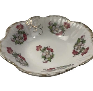 Antique Bowl Floral Motif Scalloped Hand Painted Gold Gilted Edge Farmhouse - Picture 1 of 8