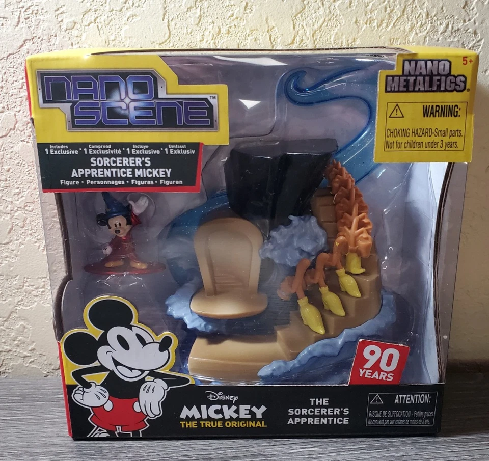 Disney Nano Figuras de Metal El Aprendiz de Hechicero Fantasía Mickey Mouse 90 Años Foto 1 de 4