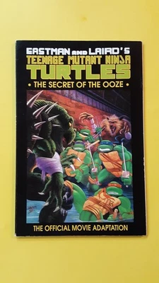 Eastman and Laird's Teenage Mutant Ninja Turtles "The Secret of the Ooze" Livro, - Imagem 1 de 4