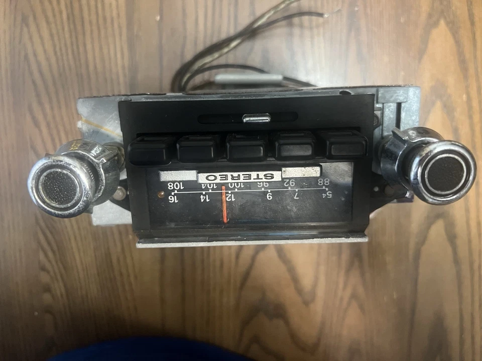 67 68 69 70 71 72 73  FORD RADIO AM FM STEREO    MUSTANG COUGAR GRAN TORINO Foto 1 de 4