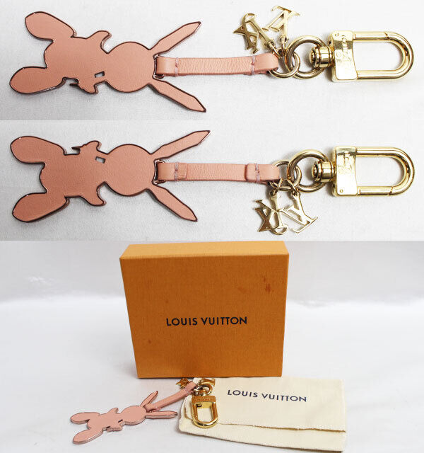 Auth Louis Vuitton Dalmata Key Holder And Bag Charm M00746