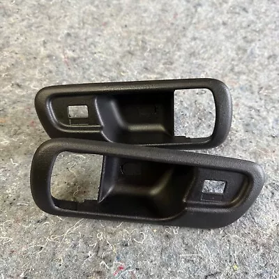 Juego de bisel de manija de panel de puerta Acura Integra DC2 1994-2001 FABRICANTE DE EQUIPOS ORIGINALES Foto 1 de 3