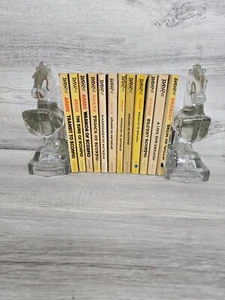 (12) DAW Alan Burt Akers  "Dray Prescot series" Yellow spines. - Picture 1 of 8