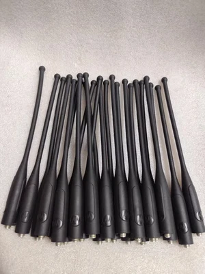 Motorola APX 2000/4000/6000/8000 700-800MHZ+GPS OEM Antenna- PMAF4040A - Image 1 of 4