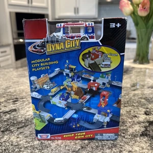 Dyna City FIRE STATION Modular City Building Playset Motor Max 3+ 76700 NEW BOX - Picture 1 of 5