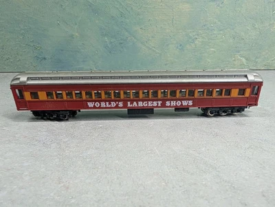 Model Power N Scale Passenger Car World's Largest Shows Circus Passenger Car - Image 1 of 4