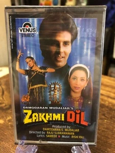 Main Khiladi Tu Anari Wounded Heart NEW SEALED Bollywood Music Cassette Tape - Picture 1 of 2